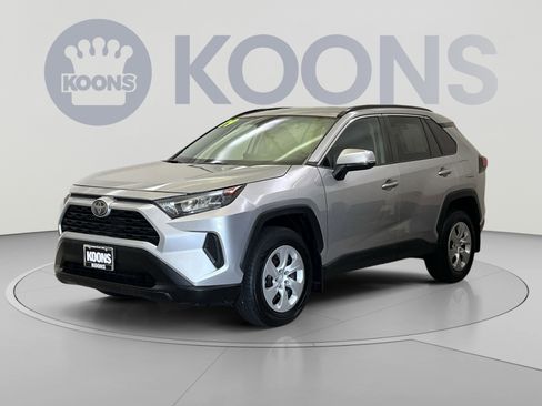 Used 2019 Toyota RAV4 LE w/ All Weather Liner Package AWD/4WD image 4