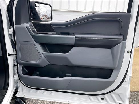 Used 2021 Ford F150 XLT w/ Equipment Group 302A High image 29