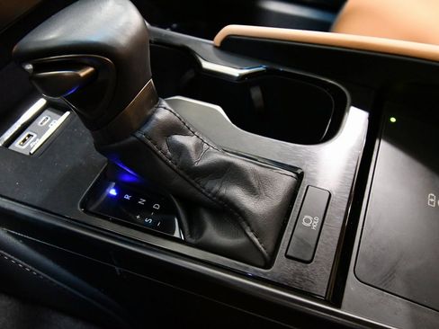 Used 2023 Lexus ES 350 w/ Premium Package image 25