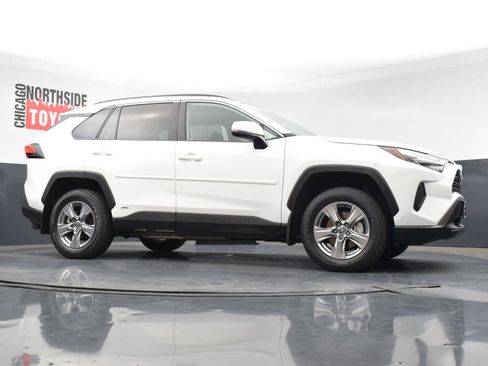 Used 2025 Toyota RAV4 XLE image 28