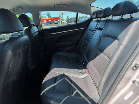 Used 2020 Hyundai Elantra Limited w/ Cargo Package (C1) FWD image 19