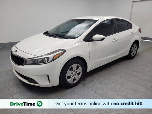 Used 2017 Kia Forte LX image 1