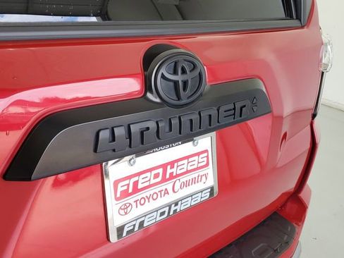Used 2023 Toyota 4Runner TRD Off-Road AWD/4WD image 8