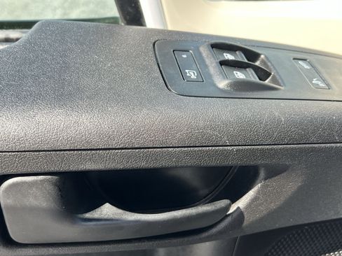 Used 2021 RAM ProMaster 2500 w/ Convenience Group FWD image 14