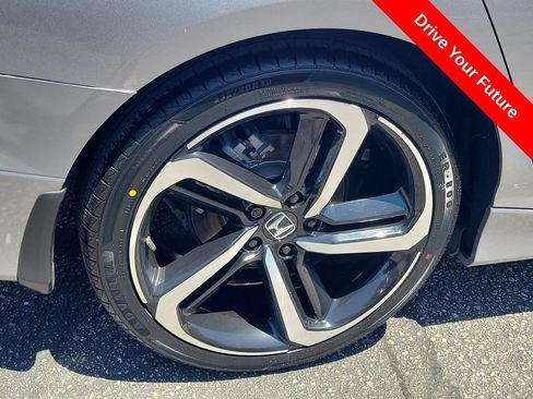Used 2022 Honda Accord Sport image 32