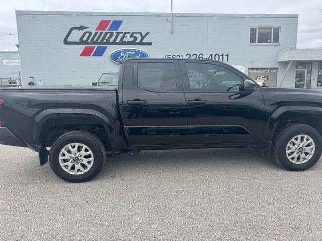 Used 2024 Toyota Tacoma SR RWD image 6