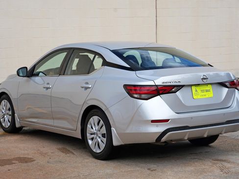 Used 2020 Nissan Sentra S FWD image 41