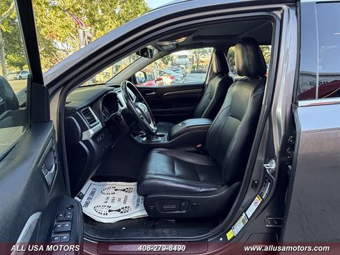 Used 2017 Toyota Highlander Limited w/ Carpet Mat Package FWD image 20