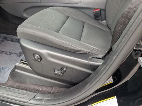 Used 2018 Jeep Grand Cherokee Laredo AWD/4WD image 20