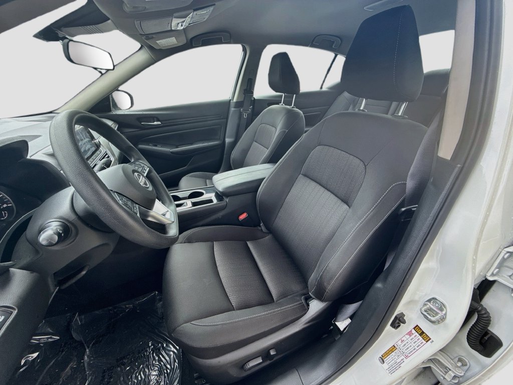 Used 2024 Nissan Altima 2.5 SV FWD image 22