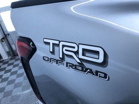 Certified 2025 Toyota Tacoma TRD Off-Road image 10