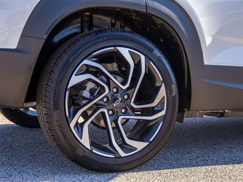 New 2025 Chevrolet TrailBlazer RS w/ Convenience Package image 6