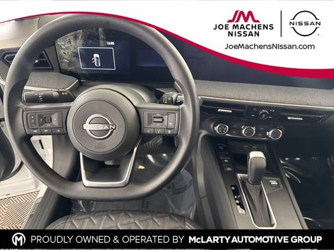 Certified 2025 Nissan Kicks SV w/ Illumination Package image 27