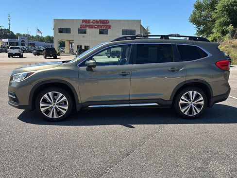 Used 2022 Subaru Ascent Limited w/ Technology Package AWD/4WD image 5