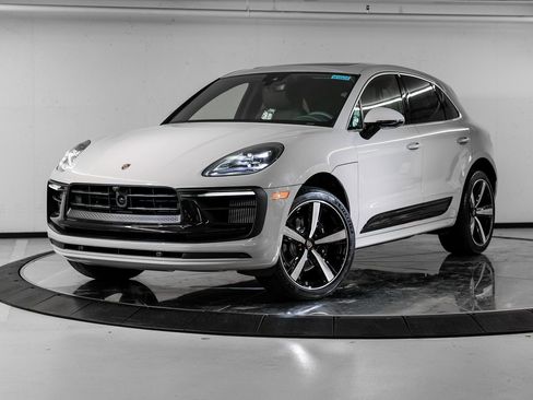 New 2026 Porsche Macan S image 1