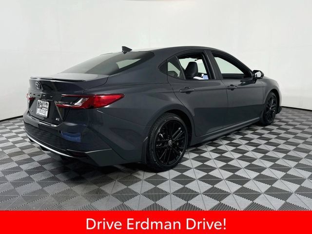 Used 2026 Toyota Camry SE FWD image 23