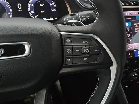 New 2025 Jeep Grand Cherokee Limited image 26