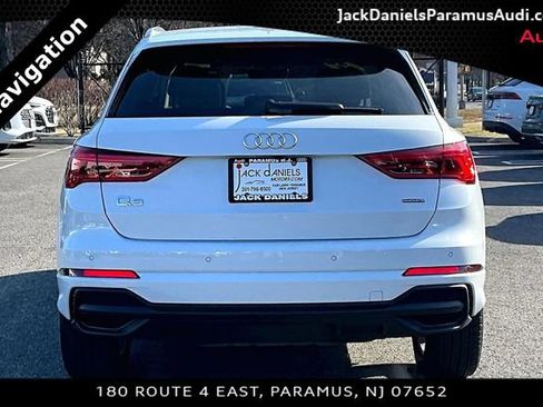 Used 2024 Audi Q3 2.0T Premium Plus image 4