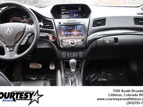 Used 2020 Acura ILX image 9