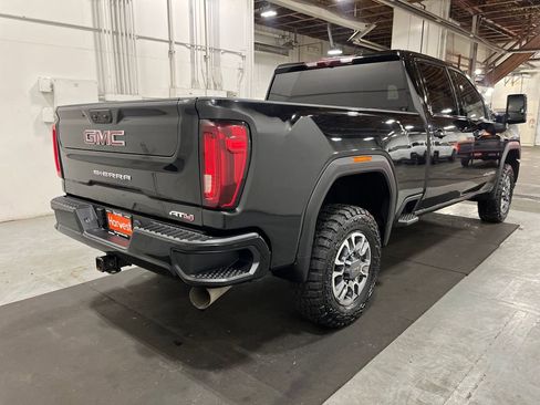 Used 2022 GMC Sierra 2500 AT4 w/ Gooseneck/5TH Wheel Package image 7