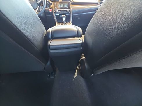 Used 2020 Honda Civic Sport image 22