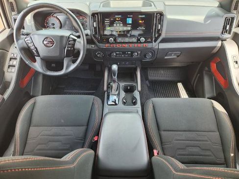Certified 2025 Nissan Frontier PRO-4X AWD/4WD image 17