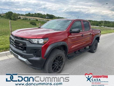 Used 2023 Chevrolet Colorado Trail Boss w/ Advanced Trailering Package AWD/4WD image 1