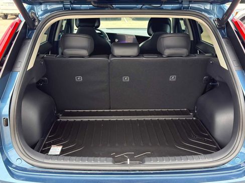 Certified 2026 Kia Niro FWD image 9