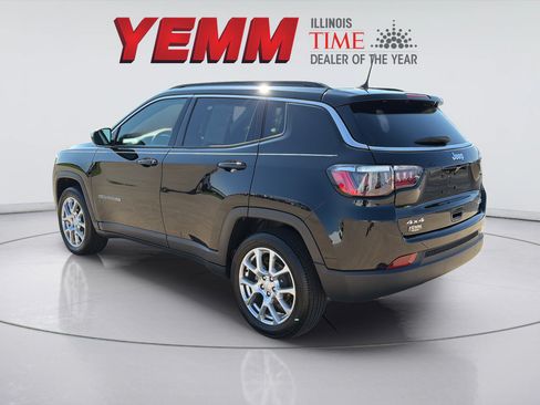 Used 2023 Jeep Compass Latitude AWD/4WD image 6