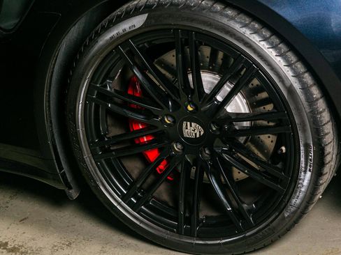 Used 2015 Porsche 911 Turbo image 15