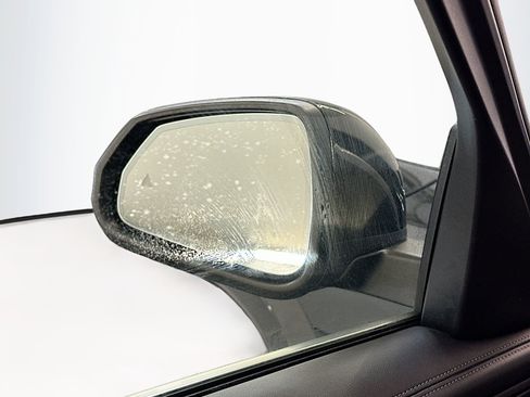 Used 2025 BMW X1 xDrive28i image 16