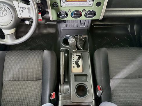 Used 2013 Toyota FJ Cruiser 4WD w/ Convenience Pkg image 15
