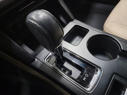 Used 2018 Subaru Outback 2.5i Limited image 27