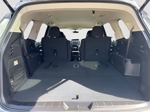 Used 2022 Subaru Ascent Premium w/ Convenience Package image 11