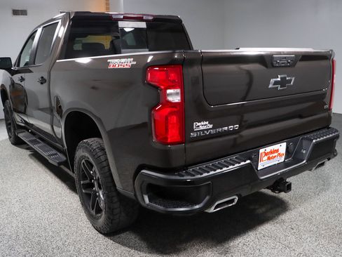 Used 2021 Chevrolet Silverado 1500 LT Trail Boss w/ Convenience Package II AWD/4WD image 9
