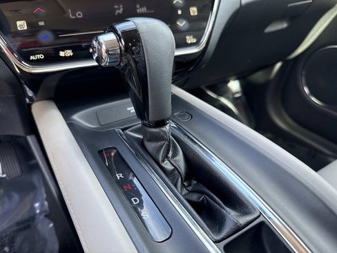 Used 2017 Honda HR-V EX-L image 33