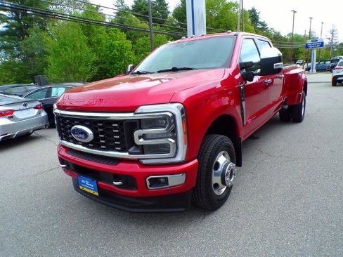 Certified 2023 Ford F350 Platinum AWD/4WD image 3