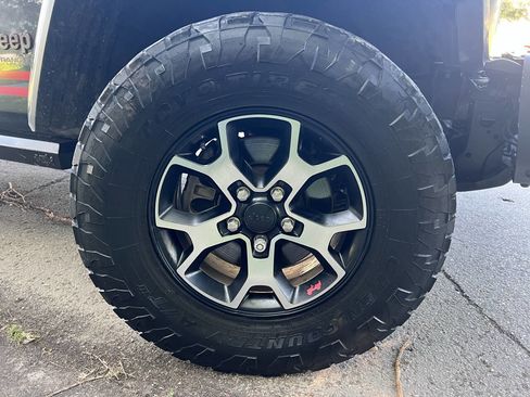 Used 2018 Jeep Wrangler Unlimited Rubicon AWD/4WD image 10