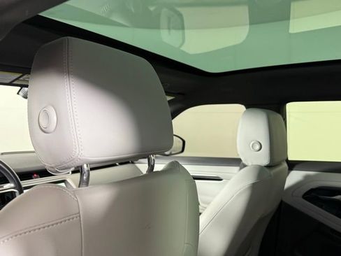 Used 2022 Land Rover Range Rover Evoque S image 20