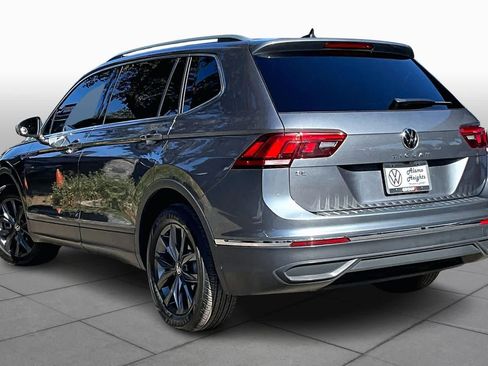 Certified 2023 Volkswagen Tiguan SE image 11
