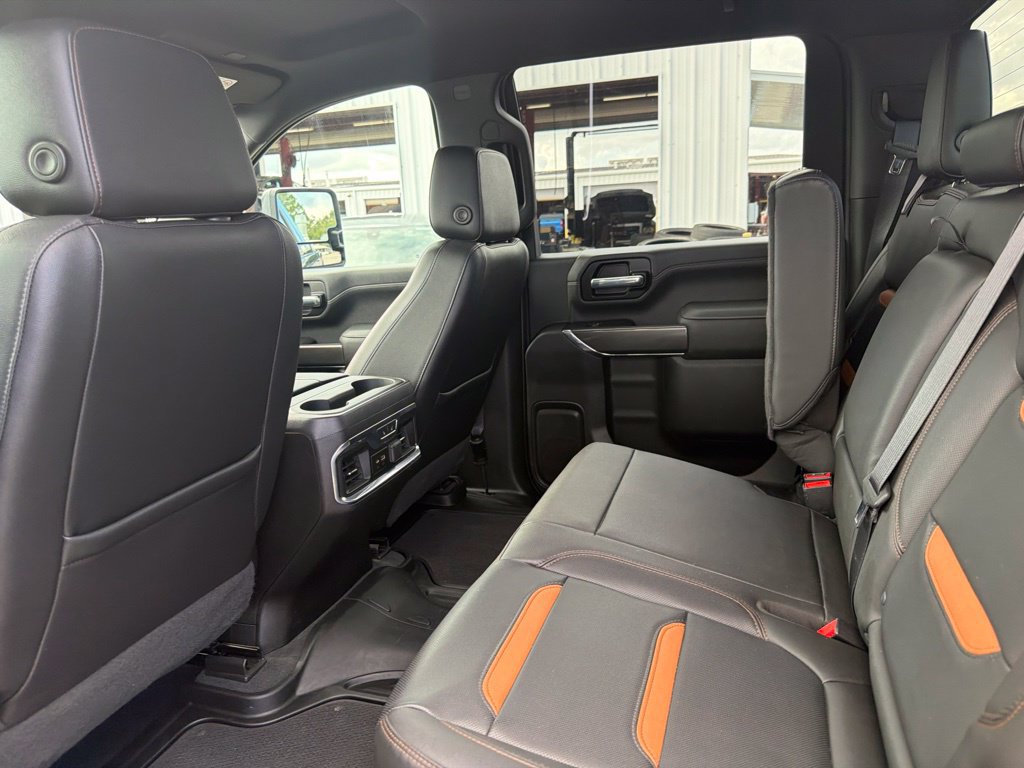 Used 2022 GMC Sierra 2500 AT4 w/ Gooseneck/5TH Wheel Package AWD/4WD image 13