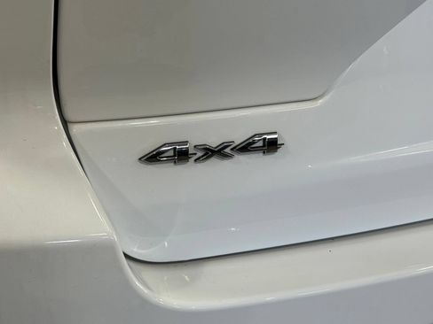 Used 2023 Jeep Grand Cherokee Overland AWD/4WD image 56