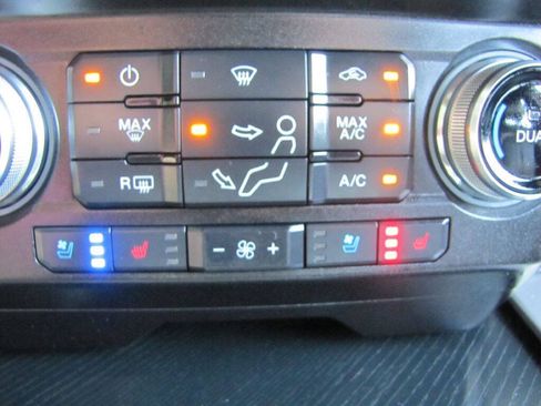 Used 2021 Ford F350 Platinum AWD/4WD image 46