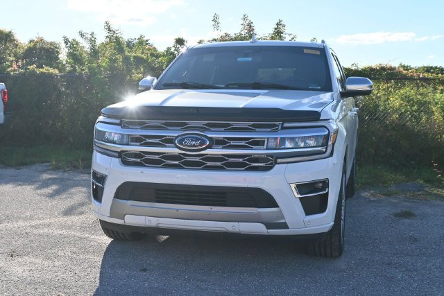 Used 2022 Ford Expedition Platinum RWD image 4