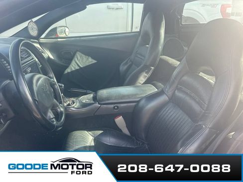 Used 2001 Chevrolet Corvette Coupe w/ Preferred Equipment Group2 RWD image 6