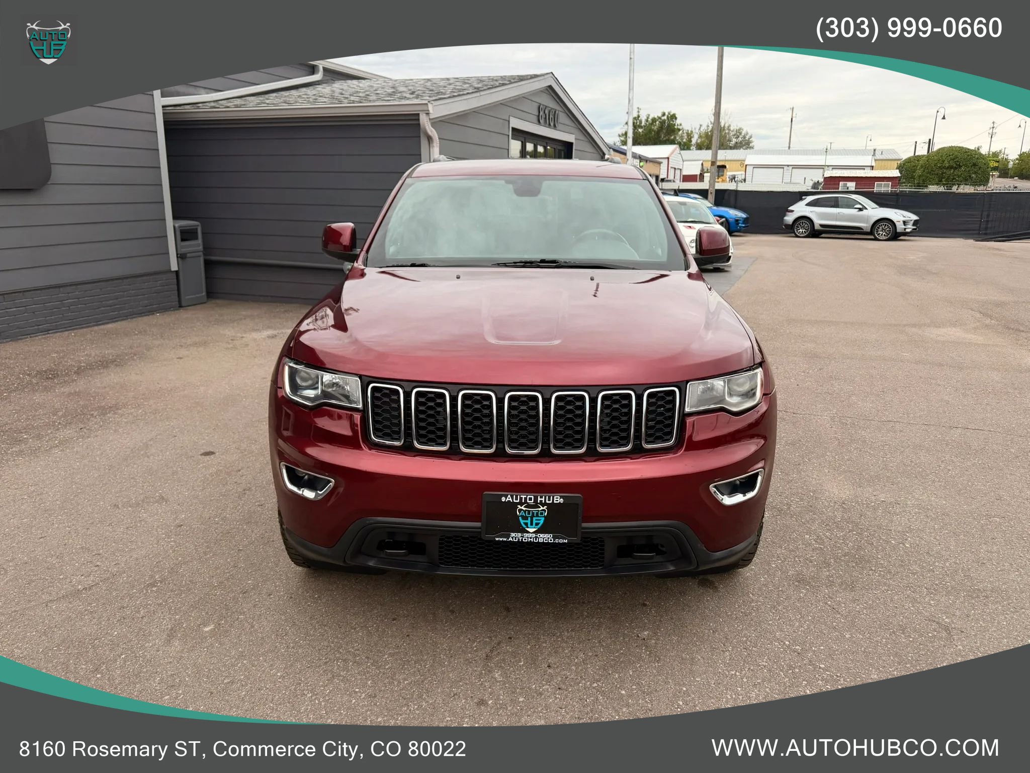 Used 2017 Jeep Grand Cherokee Laredo w/ Quick Order Package 23E AWD/4WD image 3