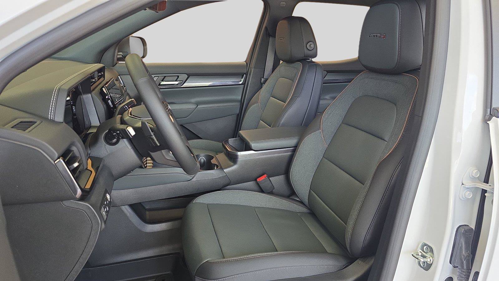 New 2027 GMC Terrain AT4 w/ Convenience Package III AWD/4WD image 11
