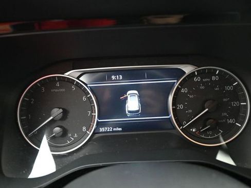 Used 2024 Nissan Pathfinder SV AWD/4WD image 11