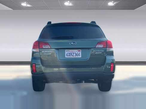 Used 2013 Subaru Outback 2.5i Premium w/ Popular Pkg 1B image 5