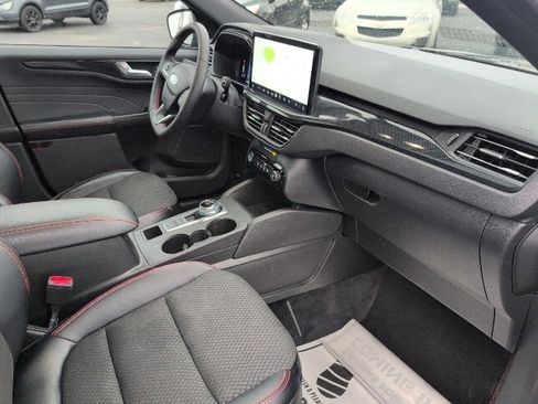 Used 2023 Ford Escape ST-Line w/ Tech Pack #1 image 18